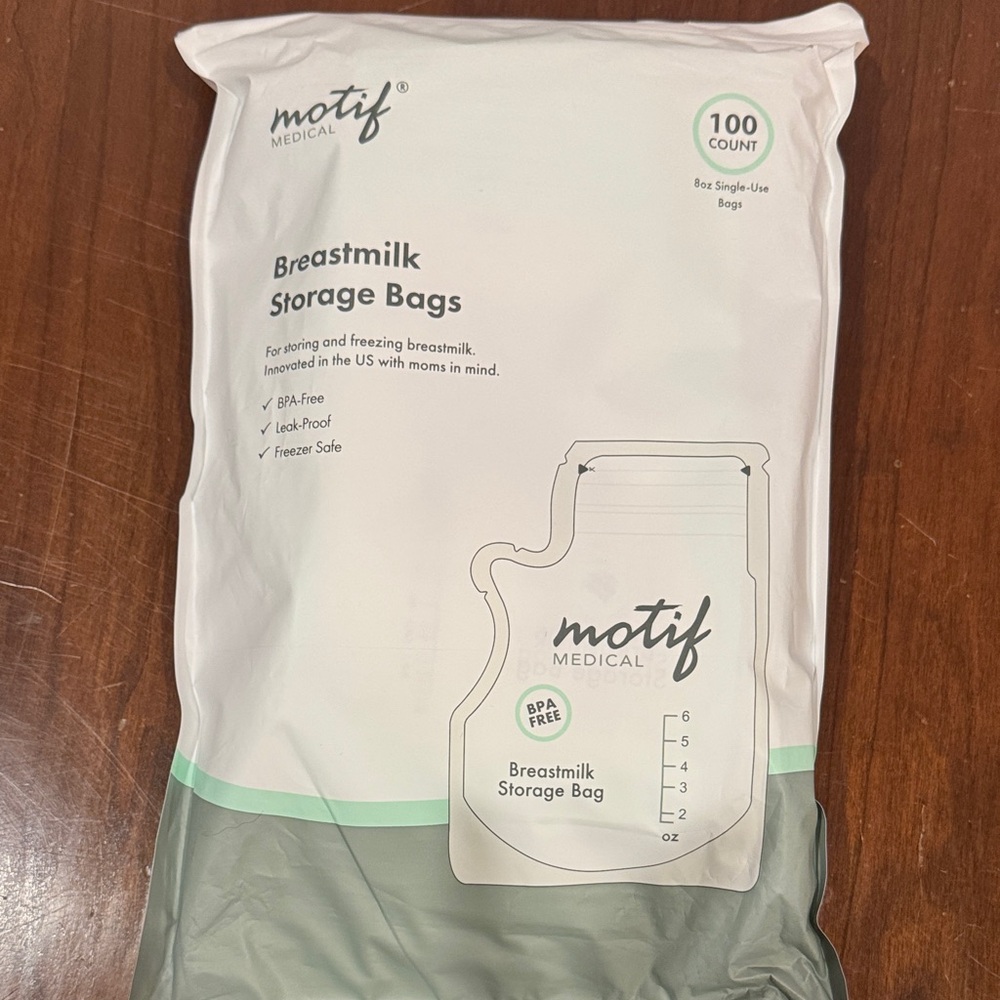 100 Count Motif Medical Breastmilk Storage Bags - White and Gray